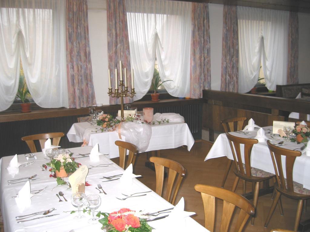 Gasthof Zum Lamm Gomadingen Exterior foto